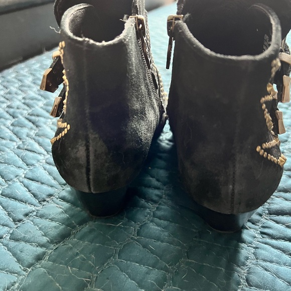 Ash Joyce Studded Ankle Boot - Picture 4 of 5